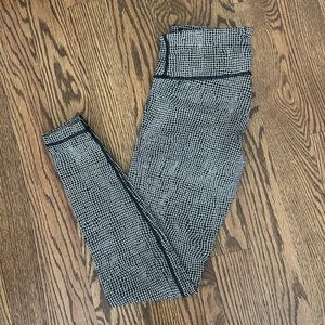 Lululemon size 4 legging